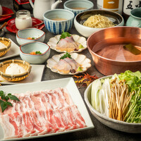 【2時間飲放題付】大人気!「黒豚しゃぶしゃぶ鍋コース」～うまや流とんこつスープで食す黒豚しゃぶしゃぶ鍋で温かいひと時を～